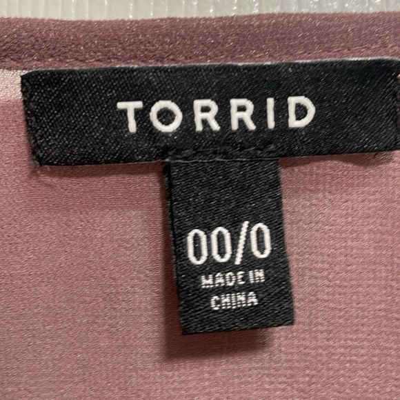 Torrid Sheer Ruana - Picture 4 of 4